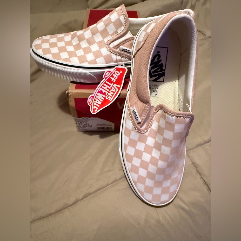 Vans Checkerboard Slip-On in Frappe and White